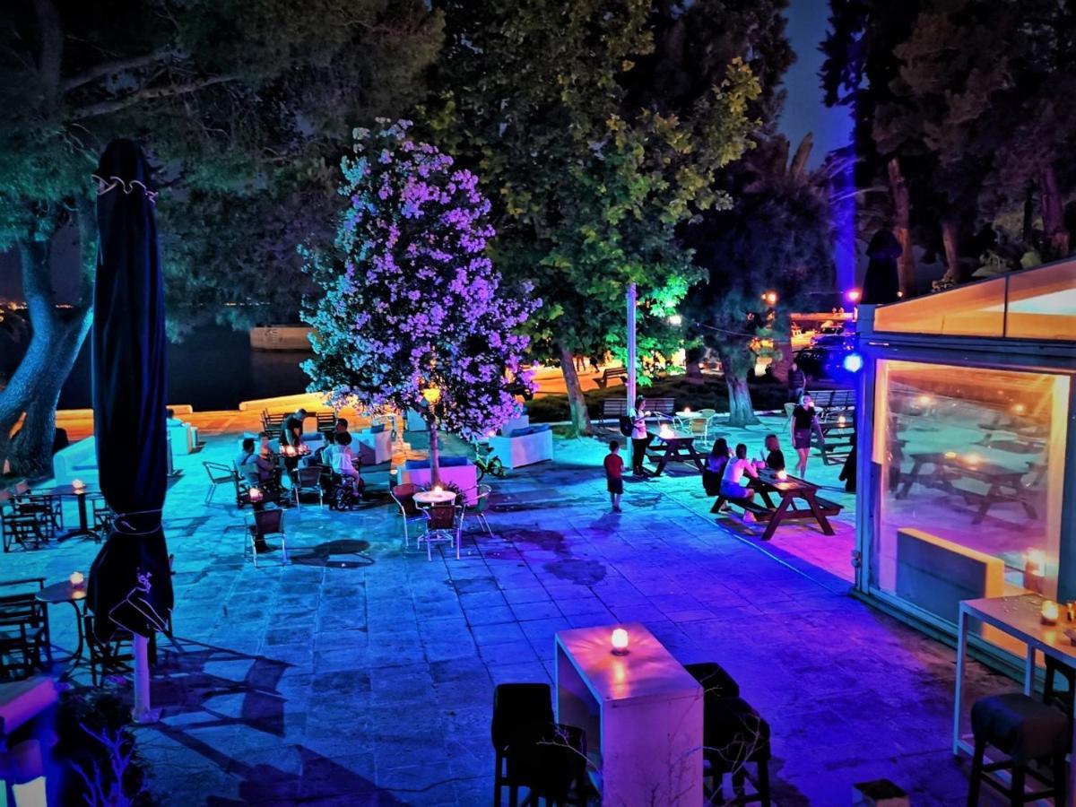 Hotel Akti 루트라키 외부 사진